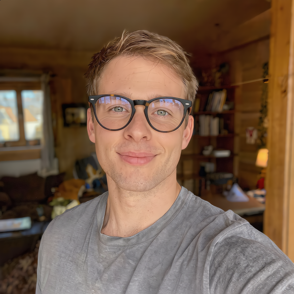 - Erik L